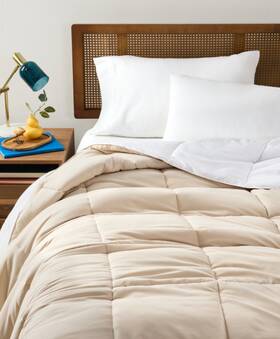 Arch Studio 194137244991 Microfiber Down Alternative Comforter King Exclusive
