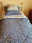 0000098 Ashley Priory Polyanthus Laura Reversible Comforter Pillow Twin Sham
