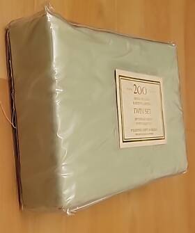 Basics 091116055497 200 Linens Collection Twin Set Flat And Fitted Sheets/pillowcase Sage Color