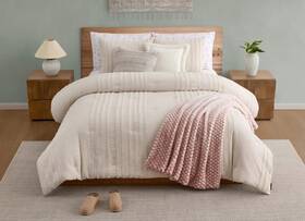 Bearpaw 007769379255 Illianna Tufted Comforter Set With Shams