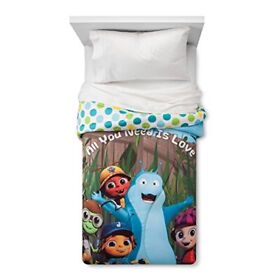 Beat Bugs All You Need Is Love Reversible Blue And Green Comforter Twin 1pc