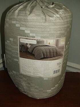 Bed Bath & Beyond 608356630645 Nwt Reversible 3-pc. Geometric Solid Grey Full/queen Comforter Set Gray