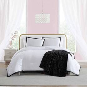 Ushs8k1280426 Betsey Johnson Signature Hotel Solid White/black 4-piece Microfiber King Reversible Comforter