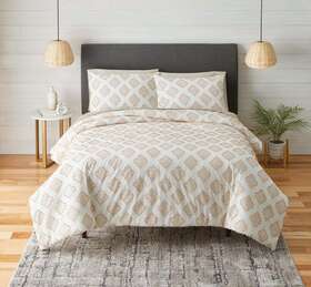 Better Homes & Gardens 980110557970 3-piece Yellow Clipped Jacquard Diamond Comforter Set King