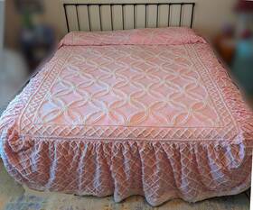 Better Trends 840053057749 Queen Size Pink Tufted Chenille Luxurious Bedspread Ruffled Drop 3 Sides
