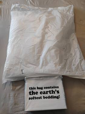 Buffy 850040653564 Cloud Comforter Twin Size White Fluffy Sheet Set Lyocell New