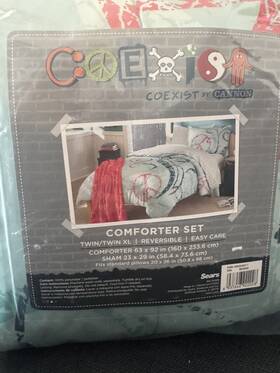 02022307-7 Cannon Coexist By Twin/twin Xl Reversible Comforter Set Peace Signs