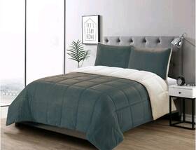 Casual Living 011068133333 Harper Lane Ellis Micromink/ Sherpa 3-piece Comforter Set Charcoal Queen