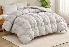 1989993 Casual Living Comforter Set Grey Pillow Shams 3-piece Zuri Mega Puff Reversible