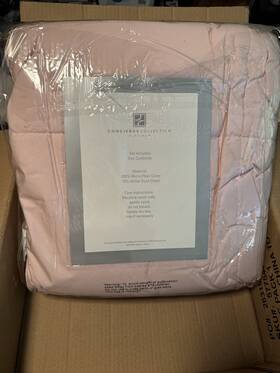 577540 Concierge Collection Pink New Platinum Micro Fiber Down Comforter Full/queen