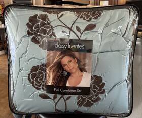 Daisy Fuentes 047225987518 Brand New Full Passion Comforter Set Kohls