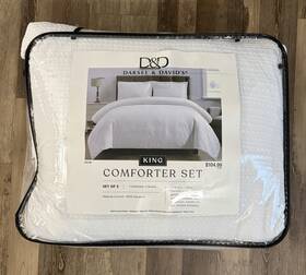 2401198 Darsee & Davids And King Comforter Set White Geometric Polyester 3 Piece