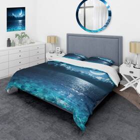 Design Art 780377865272 Designart Ftromantic Moon Over Deep Blue Sea Ift Nautical And Black King Cover
