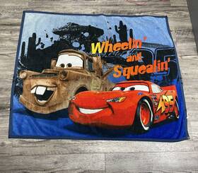Disney 087918988873 Kids Cars Cuddly Throw Wrap