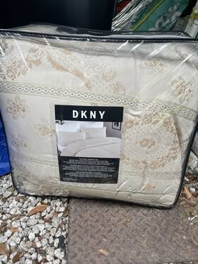Pgd001 Dkny Bed Set Queen / Full Brand New