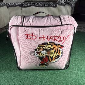 216432 Ed Hardy Full/queen Pink Plush 4-piece Comforter Set Tiger Pattern Reversible