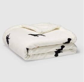 Ushshg1238592 Eddie Bauer Cabin Plush-fleece Throw Blanket Pearl Buddy The Dog 50x60