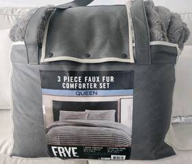 Frye 783048227119 3 Piece Queen Size Faux Fur Comforter Bed Set