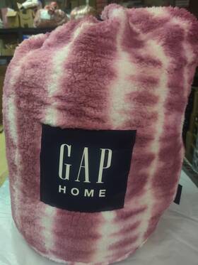 Gap 961102317521 Home Cozy Pink And White Sherpa Twin Siz Comforter 66 X 86 In Sham 20 26