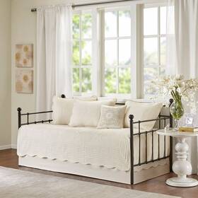 1002446186 Gracie Mills Salvatore 6-piece Reversible Cottage-inspired Scalloped Edges