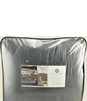 Hotel Collection 194136480178 Structure King Comforter And Pillowshams Set Charcoal- New