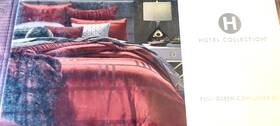 Hotel Collection 194145638331 Structure Full / Queen Comforter And 2 Pillow Shams Set Red Nwt