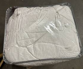 43235-187756 Hotel Collection King European White Goose Down Lightweight Comforter 680