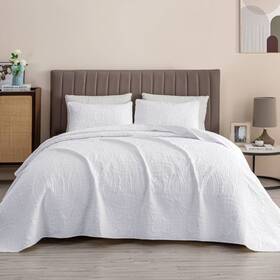 89291828 Isla Jade 3pc King/california King Pinsonic Medallion Quilt Bedding Set White -