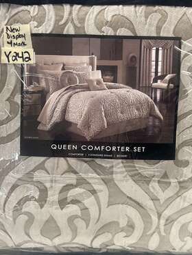 1800121qcs J Queen New York Astoria Sand Comforter Set Preowned