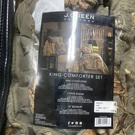 J. Queen New York 193842114063 Rust Camellia King Comforter 2 Shams Bedskirt Euc