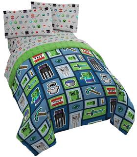 Jay Franco 032281411091 Minecraft Monster Hunters 5 Piece Queen Bed Set - Includes Reversible Comfort