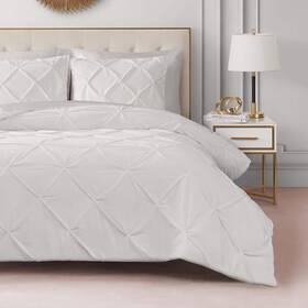 Jyz025630 Juicy Couture Kiss Pleat Micro Mink 2-piece White Polyester Twin/twin Xl Comforter Set
