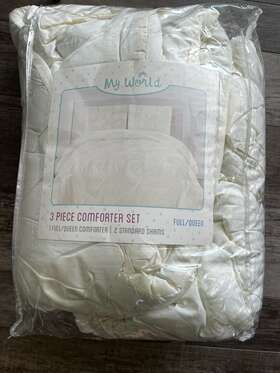 76108968 Laura Hart Kids Pleated Solid White Full/queen Comforter Set
