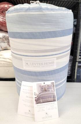 L18640cfqs Levtex Ipanema Reversible Full/queen Comforter Set