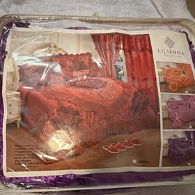 251040 Lili Anna Collection 10-piece Red Floral Comforter Set With Curtains And Pillows