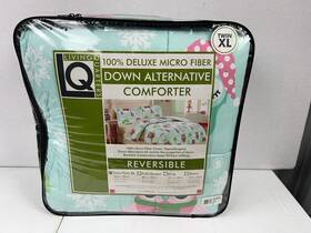 79302 Livingquarters Living Quarters Deluxe Micro Fiber Down Alternative Comforter Reversible Twin Xl