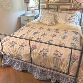 217173 Liz Claiborne Vintage In Full Bloom Yellow Gingham Queen Reversible Comforter
