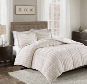 Madison Park 675716783983 Duke Luxe Faux Fur Reversible Champagne Comforter Set King