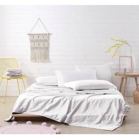 Ms111813 Martha Stewart 300-threadcount Silk Light Warmth King Down Alternative Comforter