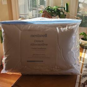 Nestwell 20345 Down Alternative Twin Comforter Warm 300tc Cotton White 68x90 Inch