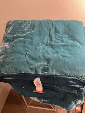 Opalhouse 191908081427 Larkspur Medallion Velvet Comforter Dark Teal Used As Throw Blanket