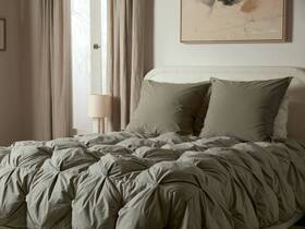 63000069875 Parachute New Moss Organic Cotton Puff Comforter Size King