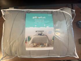 80775225 Pillowfort Twin Channel Jersey Comforter Set Gray - New With Tags