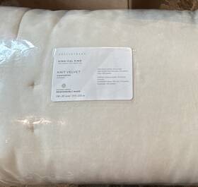 07541560 Pottery Barn Knit Velvet Quilted Comforter King/cal King Solid White Retail 349
