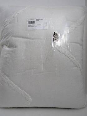 2181754 Pottery Barn Teen Ashlyn Tufted Comforter Full Queen Ivory Color New
