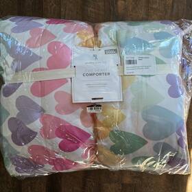 5077346 Pottery Barn Kids Evie Heart Dream Puff Comforter Full Queen New