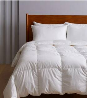 21861 Quince Nwot Luxe Goose Down Comforter King /cal Feather Insert All Season