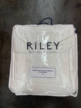 Riley 810026430558 Comforter Goose Down Extra Warm Full Queen 90x98. Luxury