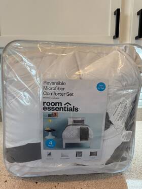 84654872 Room Essentials 5pc Twin Extra Long Solid Microfiber Reversible Comforter Sheets Set Gray White