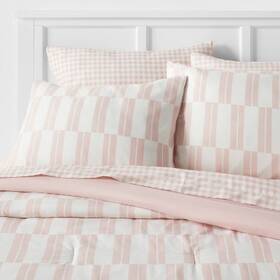 87206321 Room Essentials 7pc Queen Dash Stripe Printed Microfiber Reversible Comforter And Sheets Set